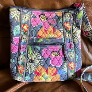 Vera Bradley crossbody 10 1/2 x 11”